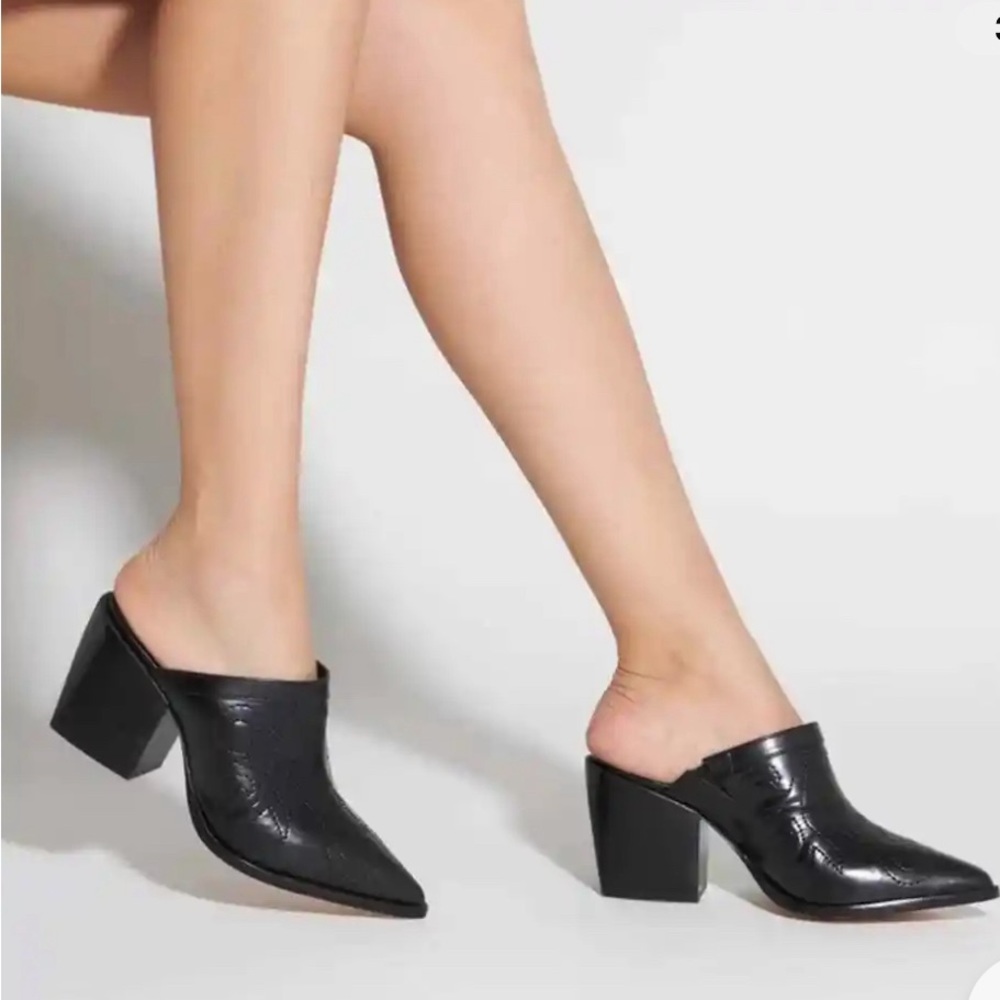 SCHUTZ Zarly Black Leather Western Style Mule Shoes - Women’s Size 8 - New